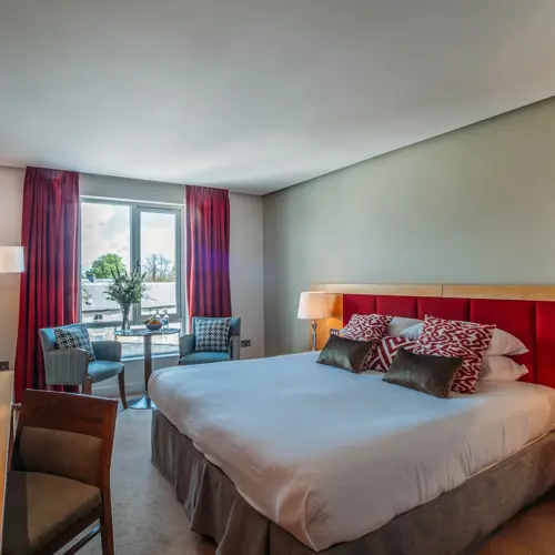 Kilkenny Accommodation with Castle View - Bright & Spacious Hotel Room