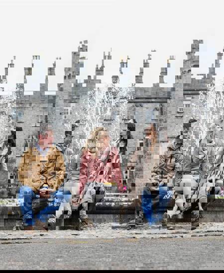 2 Day Kilkenny Itinerary: 48 Hours - Friends in Front of Castle