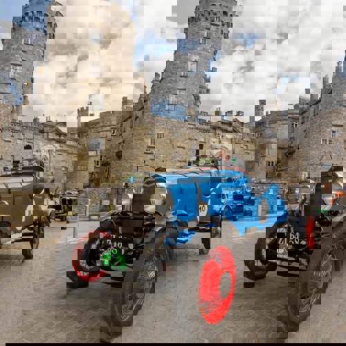 Statham Ford Special Kilkenny Castle Aro Header 900X900px (1)