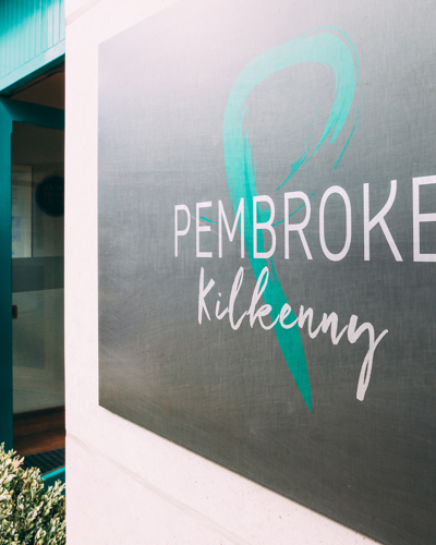 Best Hotel in Kilkenny - Couple Arriving at Pembroke Hotel