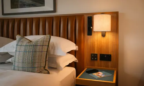 Read more about Rooms & Suites